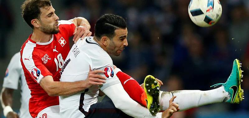 Francia y Suiza afrontaron con brío la última jornada de la primera fase